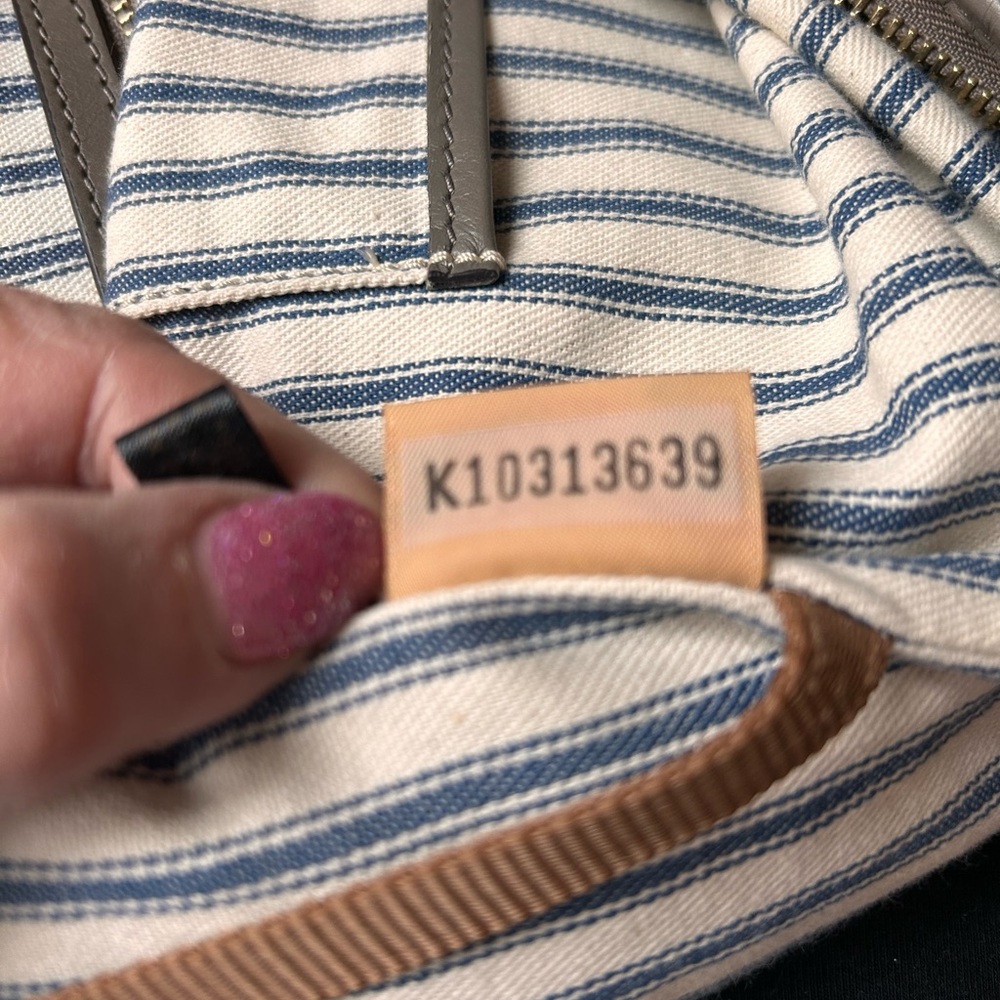 Dooney Bourke Tote.  Previously owned.   Camden Collection.   Taupe/Grey - Picture 5 of 16